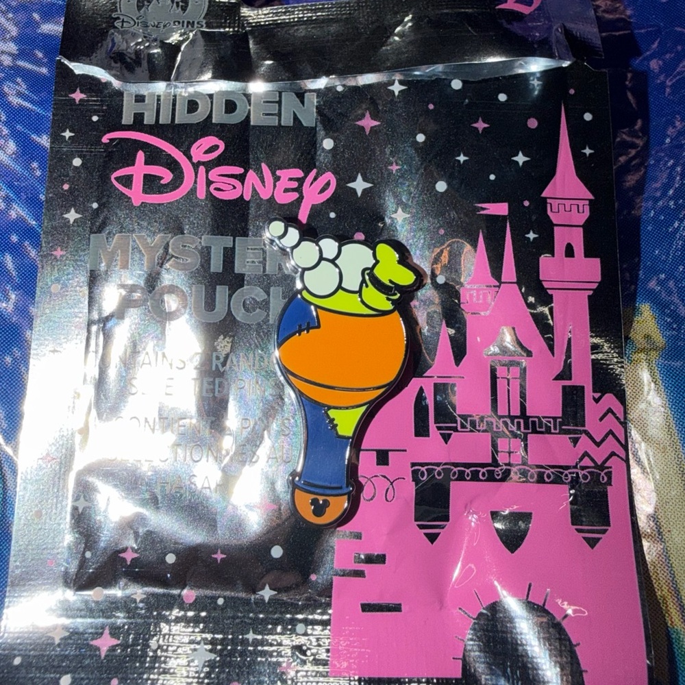 New 2025 Disneyland Hidden Mickey Disney Wave B Goofy Bubble Wand